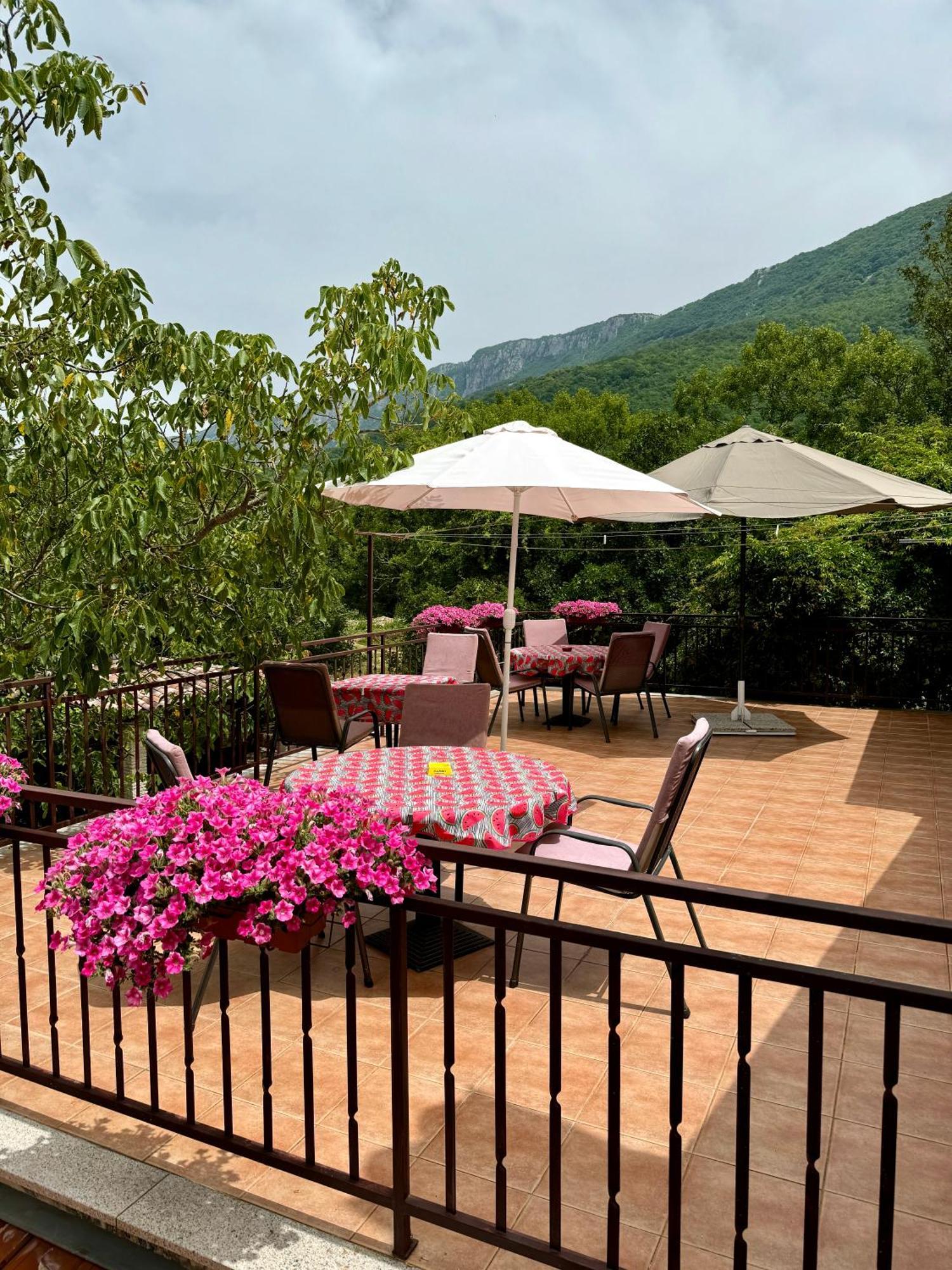 Guest House Renata Plomin Bagian luar foto